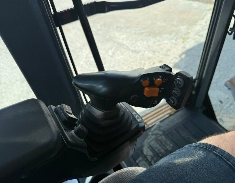 JOHN DEERE  672GP AWD **ZUGELASSEN**